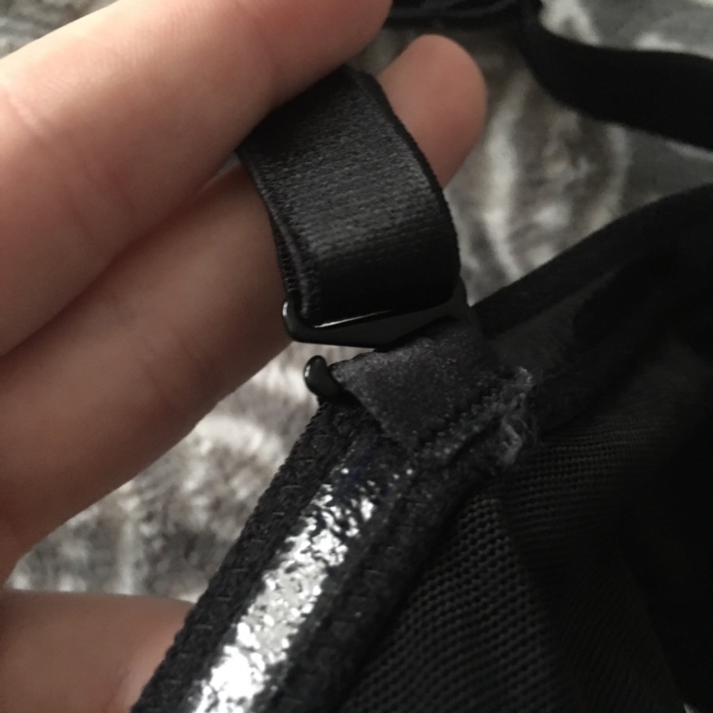 Pink Bra - Picture 5 of 6